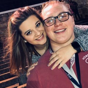 Meet your Posher, Alexia